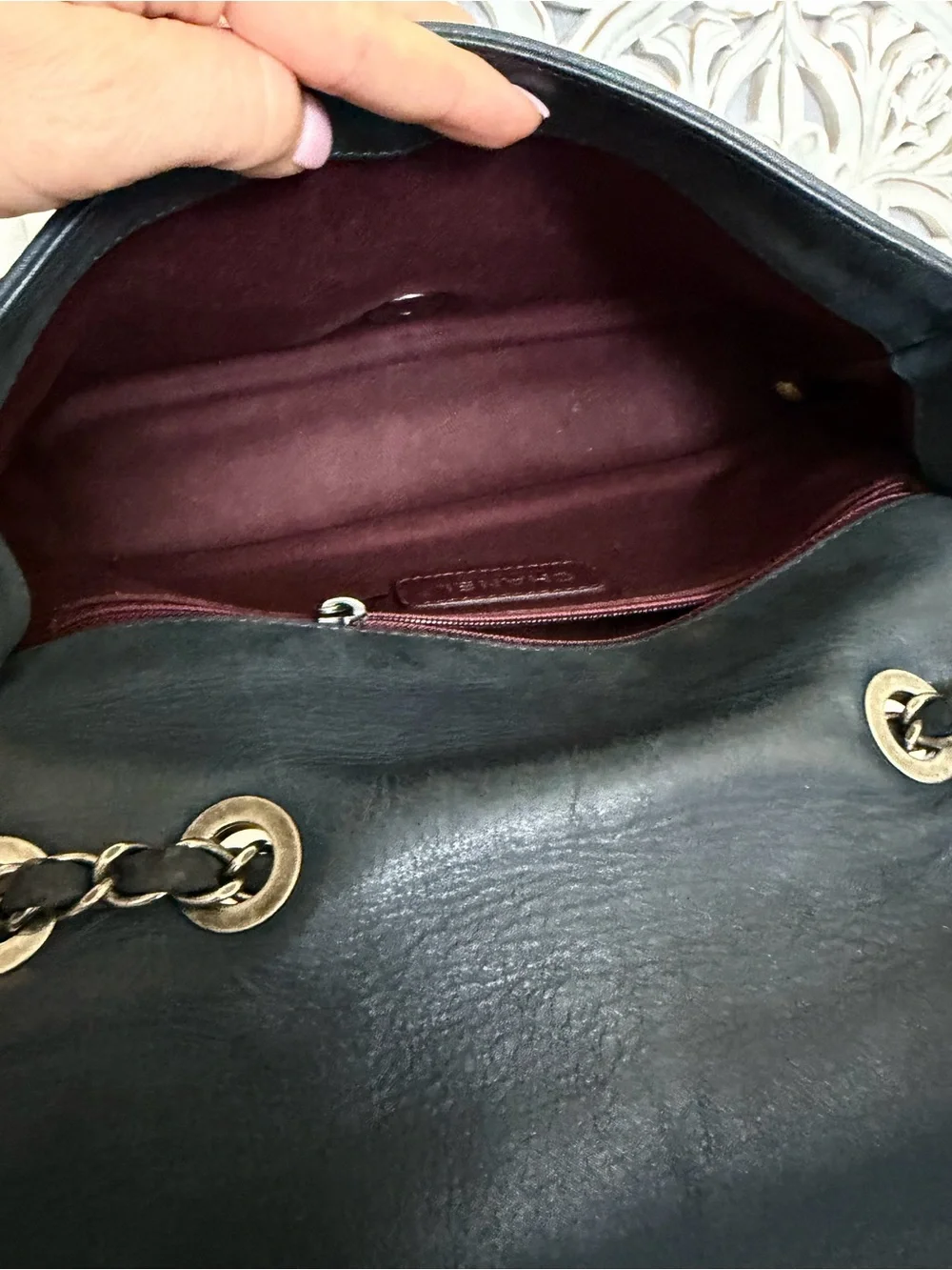 Authentic two tone lambskin Chanel bag - Picture 7 of 14